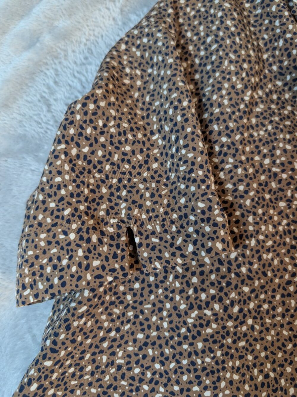 Vintage Country Sophisticates Brown Dainty Print Short Sleeve Button 8P Top - Picture 4 of 11